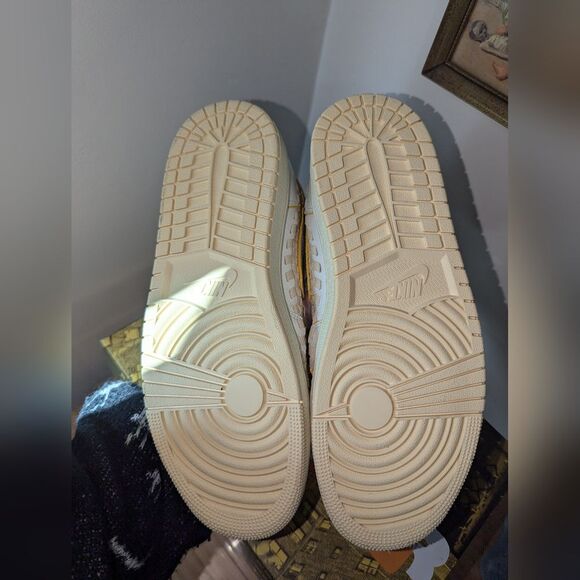 Air Jordan 1 x UNION  - Picture 8 of 13